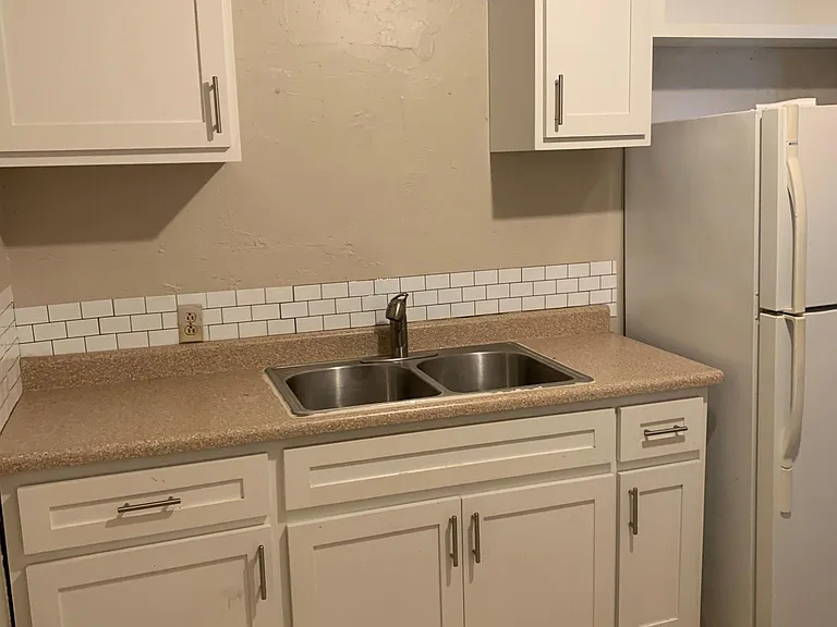 109 Maple St — Photo 10