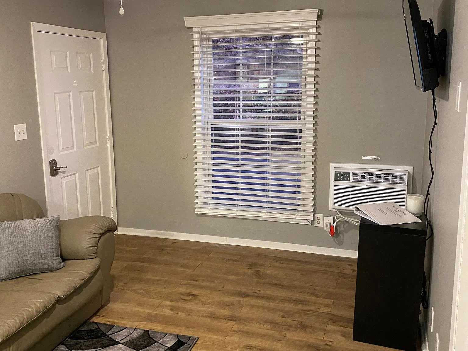 1 bed, $1,200 — Photo 4