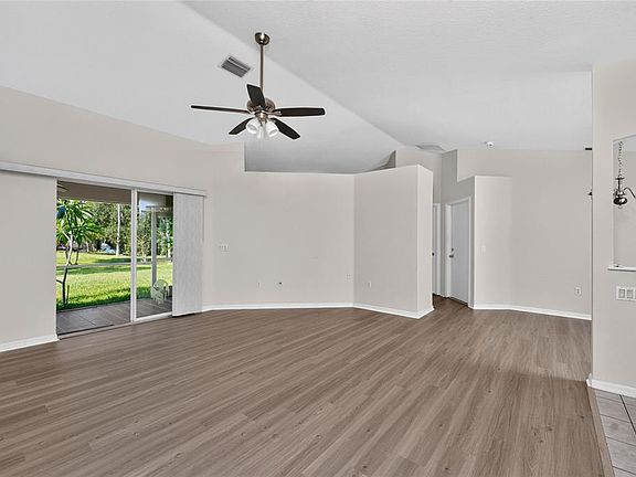 5th image of 3871 COQUINA AVENUE