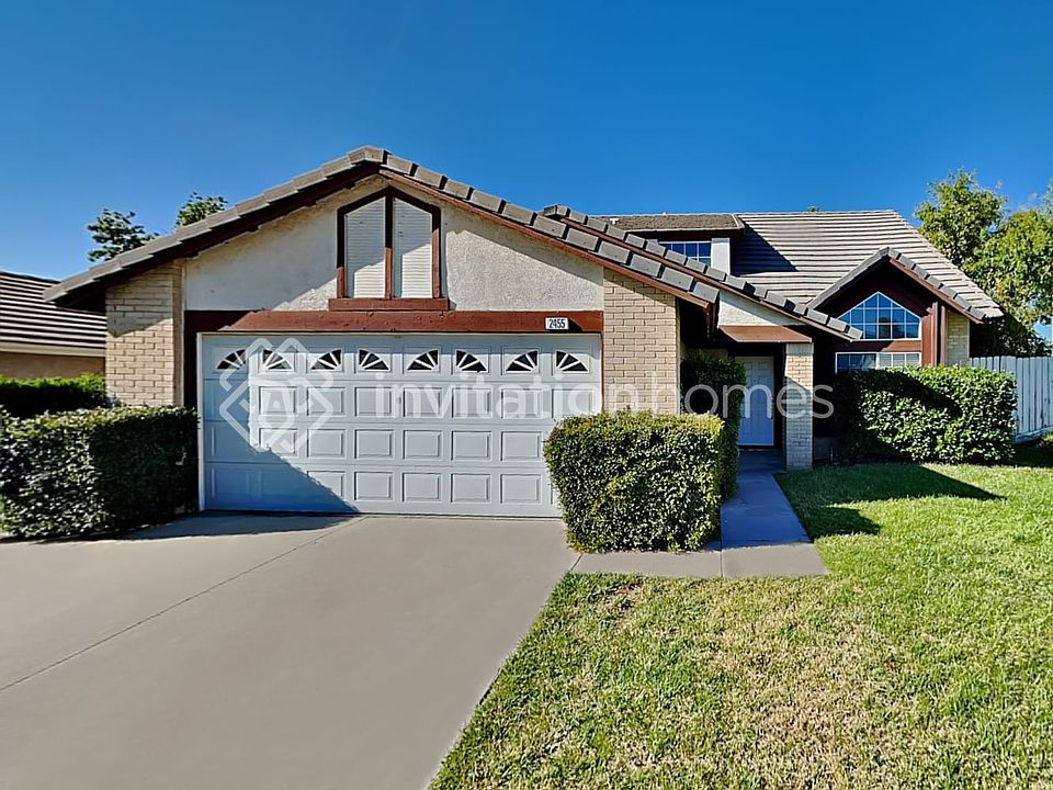 1st image of 2455 W Calle Vista Dr