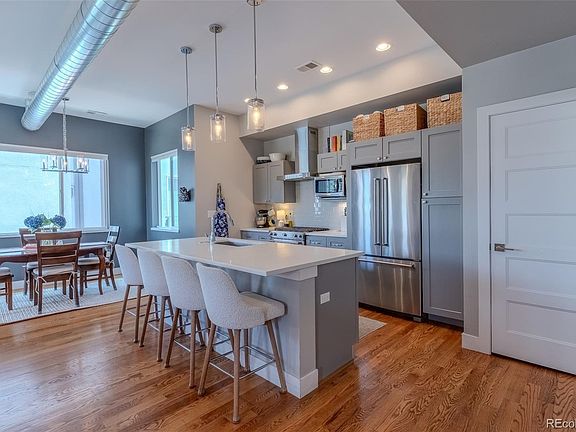 5th image of 3318 S Washington Street