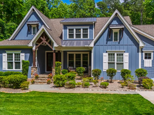 7116 Dumfries Ln, Chapel Hill, NC 27514