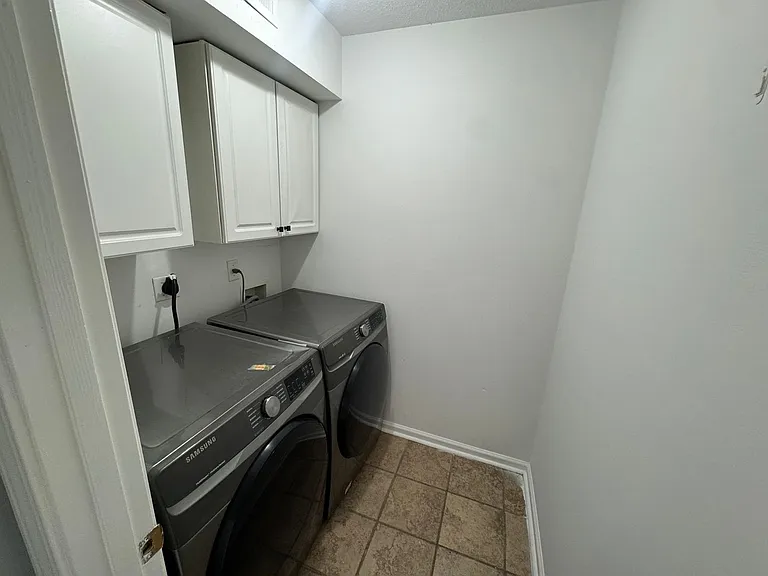 12607 Hunters Forest Cv — Photo 8