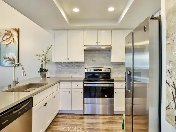 3932 W 5th St APT 202, Santa Ana, CA 92703