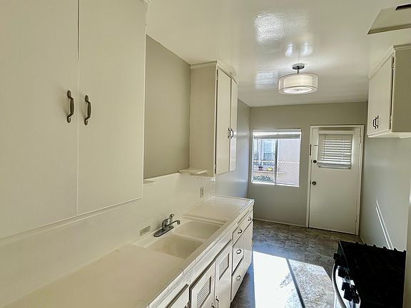 5th image of 245 N Cordova St #245