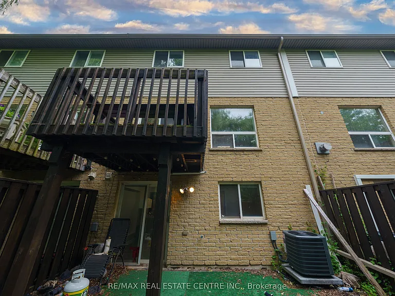 76 Frances Ave #32 — Photo 45