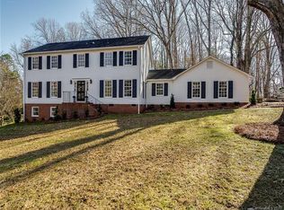 1317 Glenn Valley Dr, Matthews, NC 28105