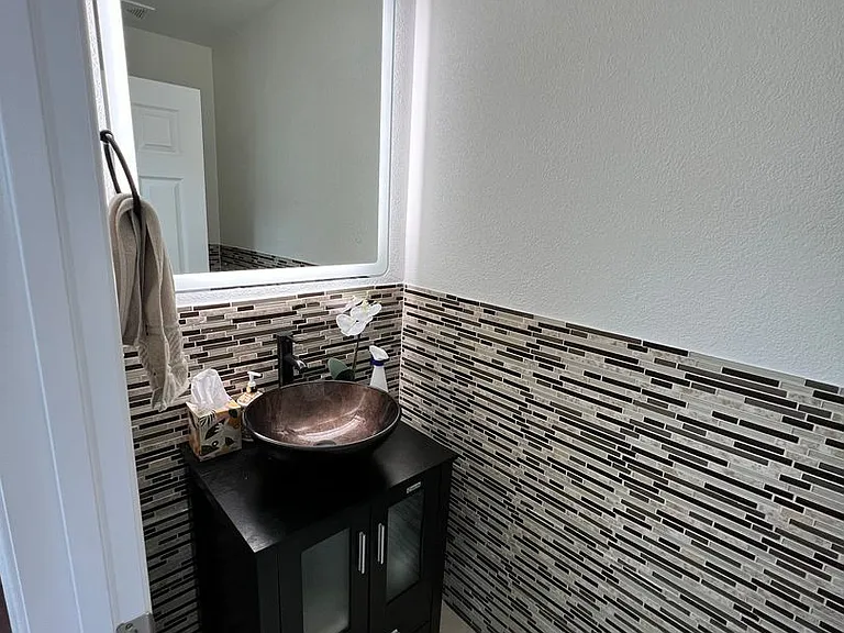 2420 Rocky Brook St — Photo 5