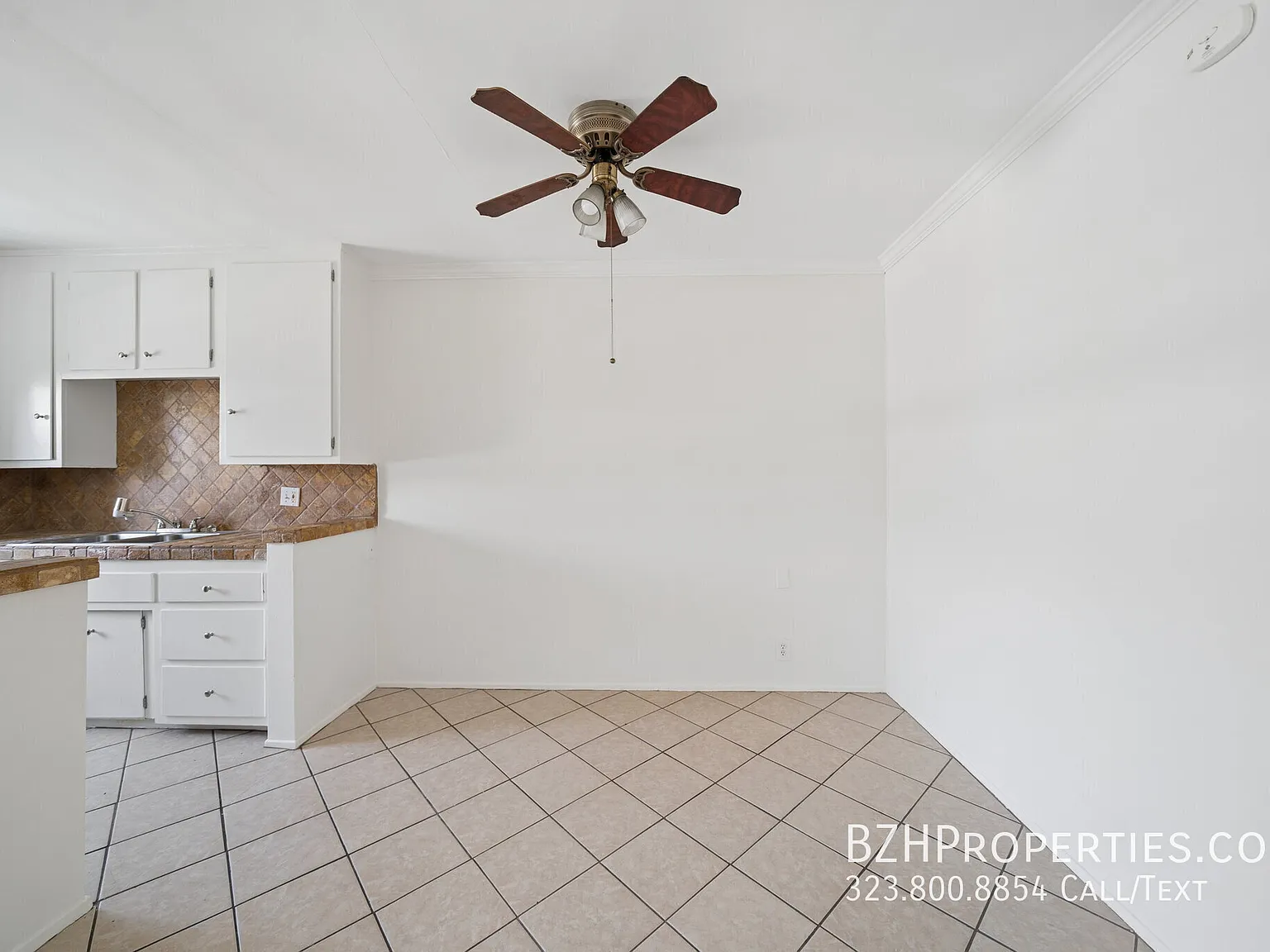 1220 N Ogden Dr — Photo 3