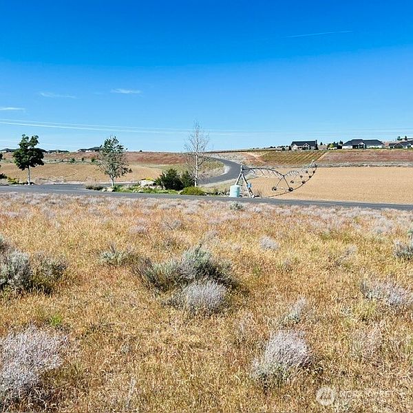 3rd image of 5355 NE McConihe Rd