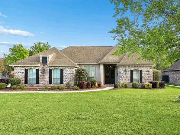 412 Place Street Michel, Covington, LA 70433