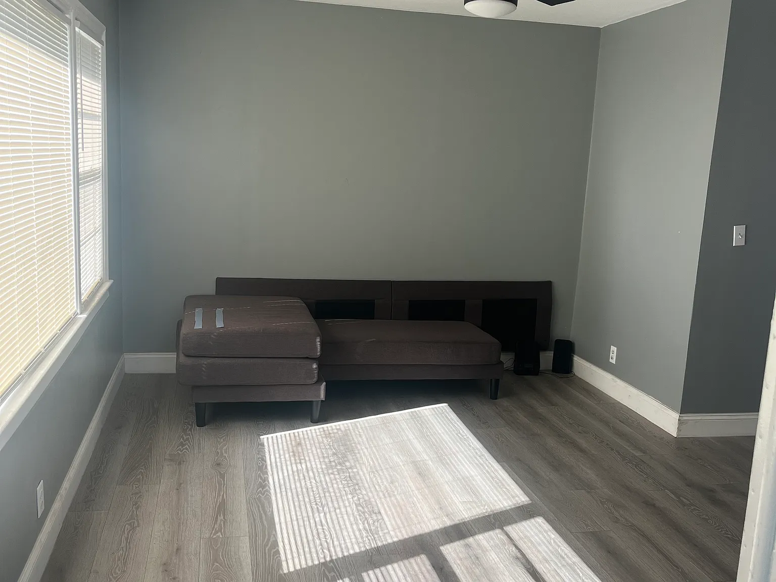 2 bed, 1000 sqft, $1,400 — Photo 2