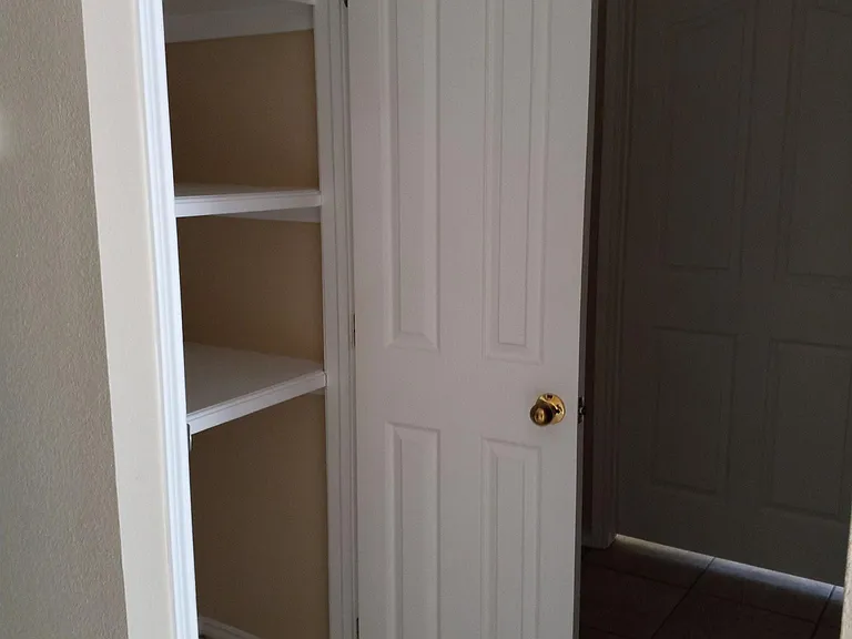 109 E Dominion Dr #B — Photo 12