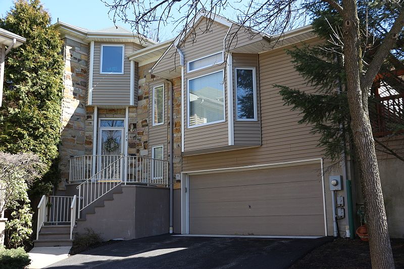 1st image of 175 Clarken Dr