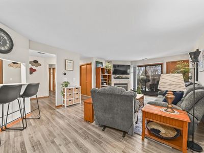 116 East Freistadt ROAD #D, Mequon, WI, 53092