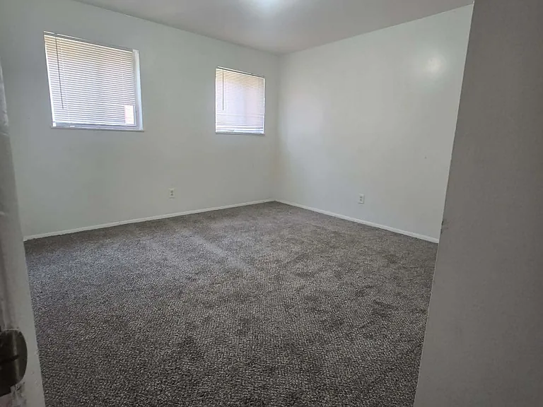 7709 Circle Dr — Photo 9
