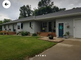 312 E 4th Ave, Groton city, SD 57445