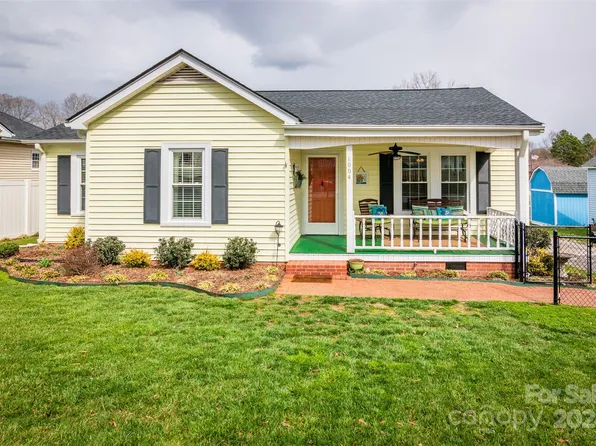 1004 Valley St, Kannapolis, NC 28081