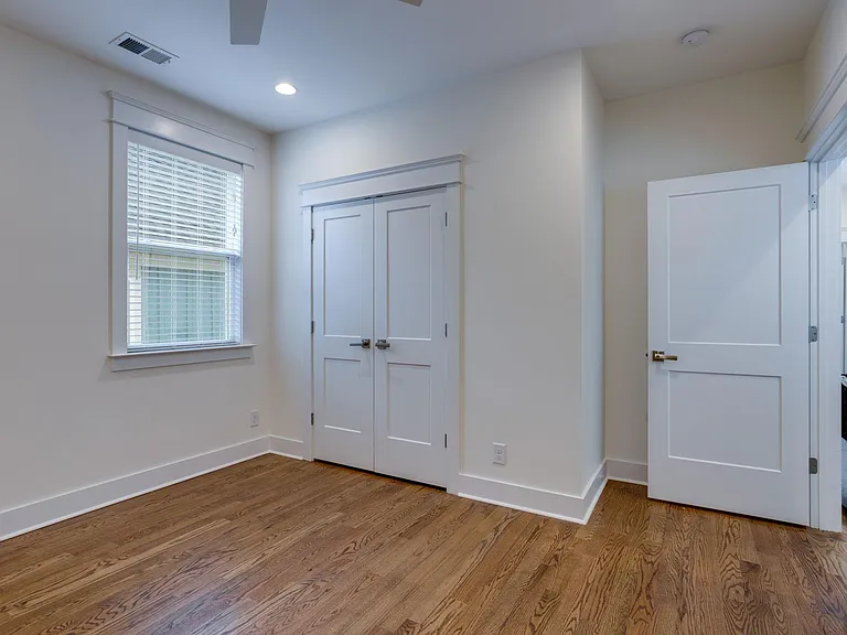 6108 California Ave — Photo 24