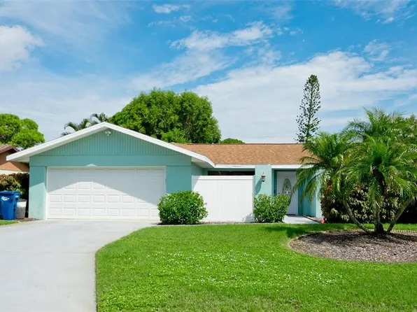 5308 1st Avenue Dr NW, Bradenton, FL 34209