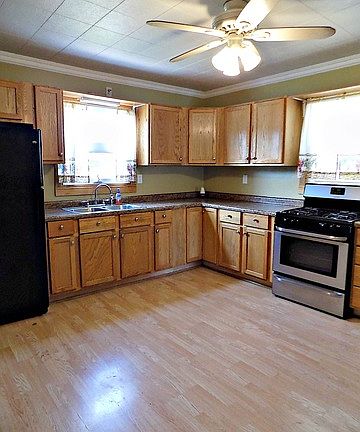 5th image of 309 E Bronson St