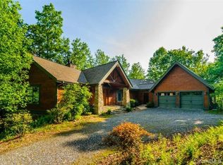 696 Boar Ridge Rd, Sylva, NC 28779