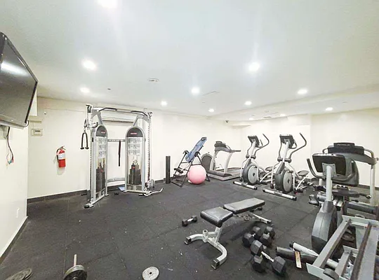 Rented by Metropolitan Property Group | media 49