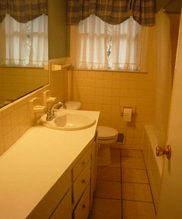 4th image of 124 Woodland Way