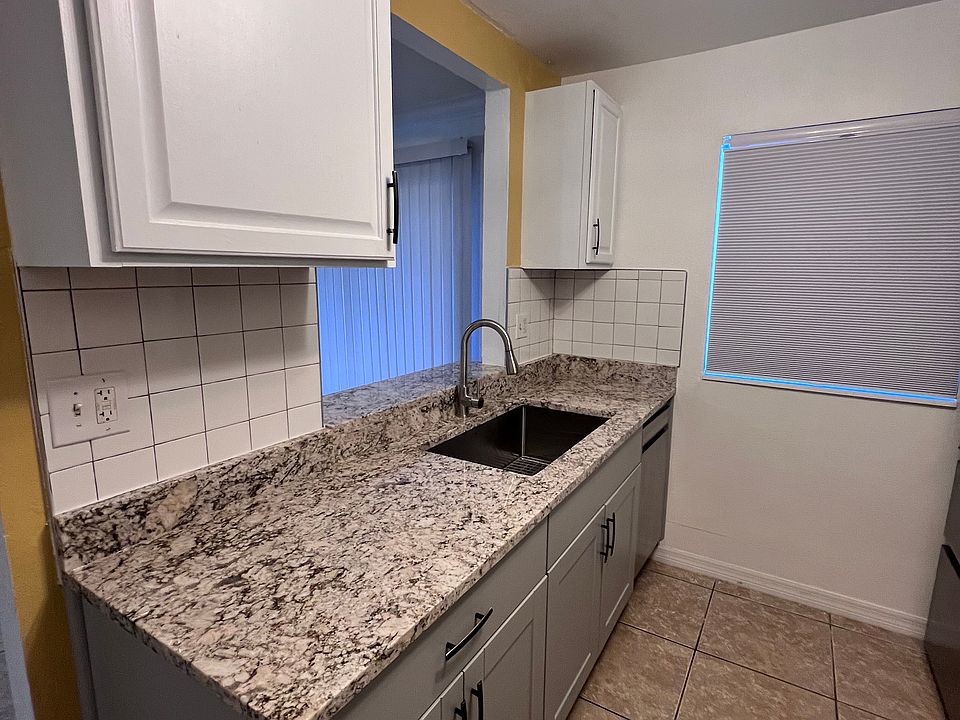1st image of 12640 Kenwood Ln APT C