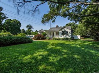 526 Marsh Rd, Charlotte, NC 28209