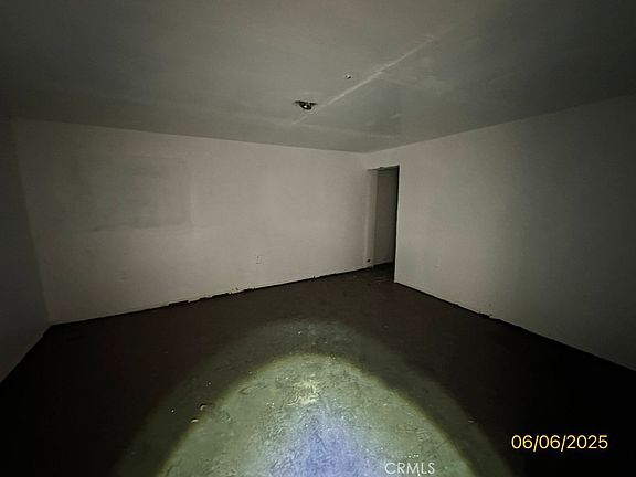 3rd image of 46123 Fairview Rd