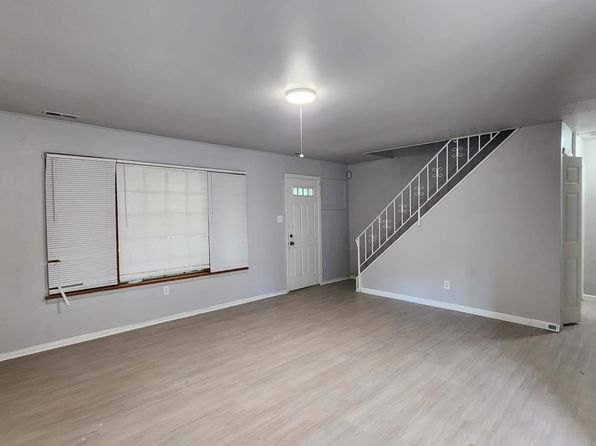 111 Sheffield Dr