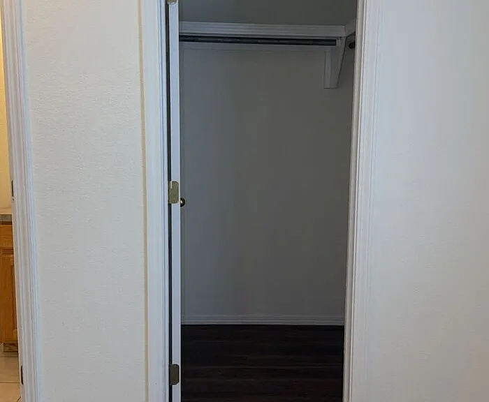 812 S Elgin Ave #4 — Photo 5