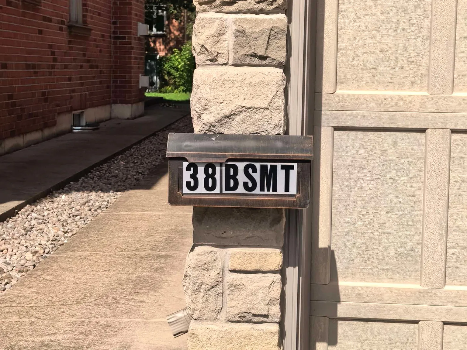 2 bed, $2,500 — Photo 3