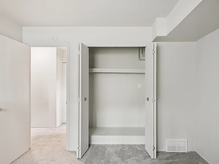 Park Hill Apartments — Photo 17