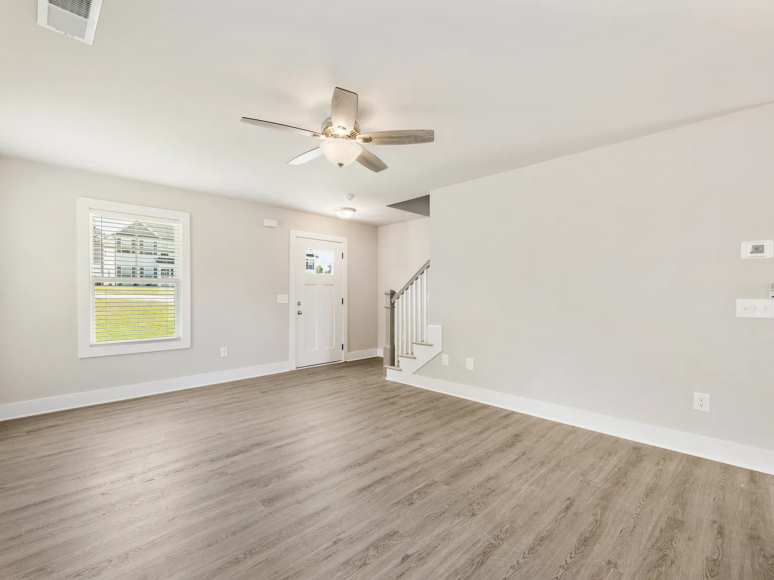 3 bed, 2.5 bath, 1700 sqft, $2,495 — Photo 4