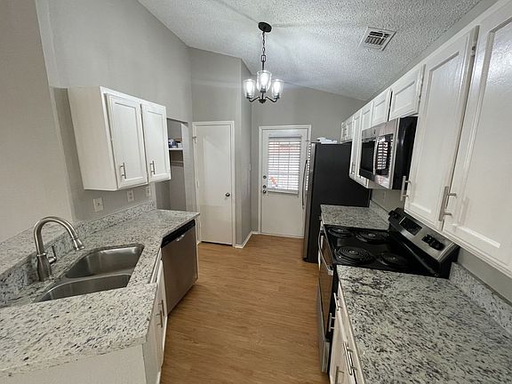 5th image of 4220 Meadow Park Dr #4220