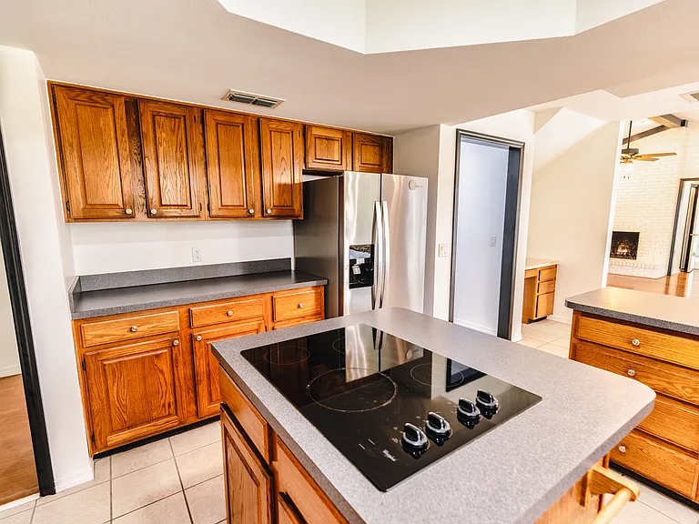 2119 Shady Oaks Dr — Photo 32