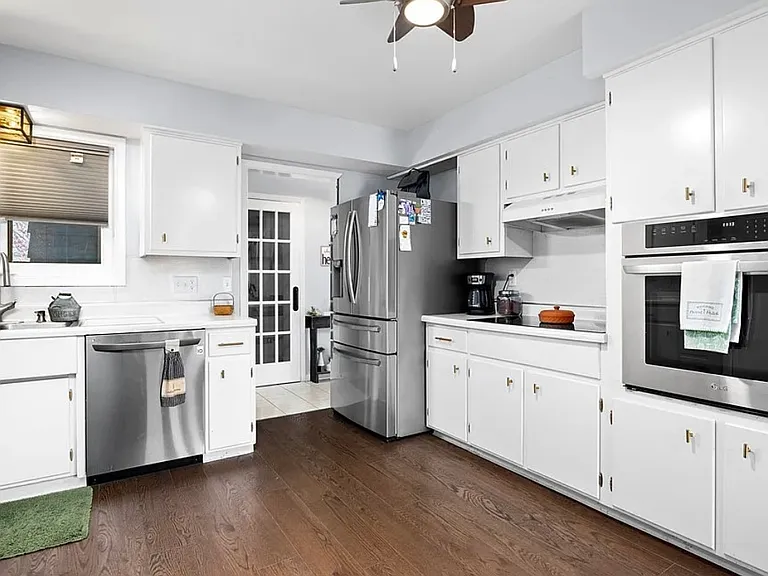 3008 Merriweather Rd — Photo 4