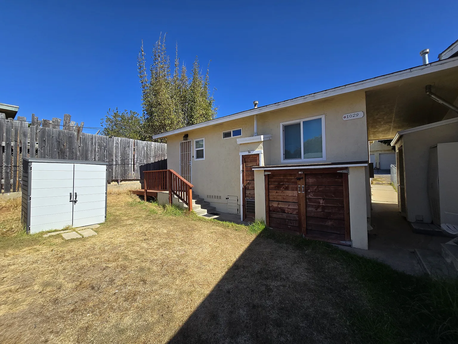 1029 Florida St — Photo 3