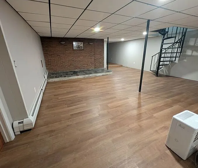 465 Cartier St #1 — Photo 20