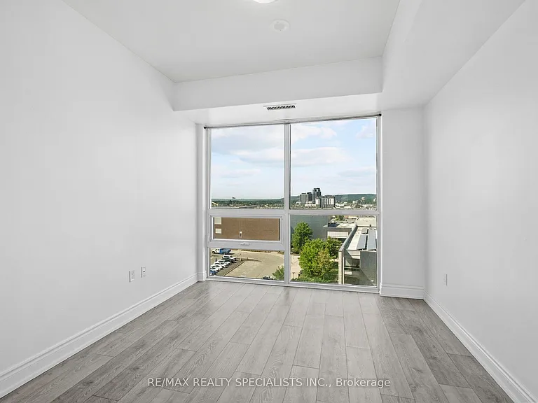 1050 Main St E #718 — Photo 26