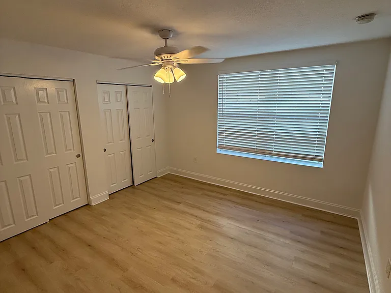 1335 W Lasalle St — Photo 10