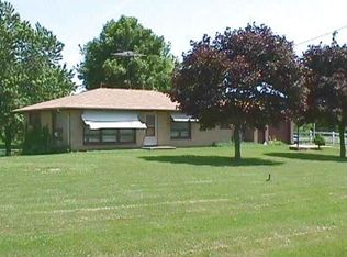 660 Highway T14, Pella, IA 50219
