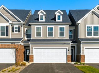 2204 Ryegrass Ln, Bolingbrook, IL 60490