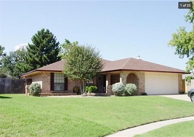 1st image of 2809 Spicebush Ln