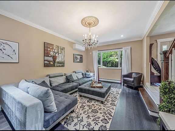 2nd image of 7 Resiak Court