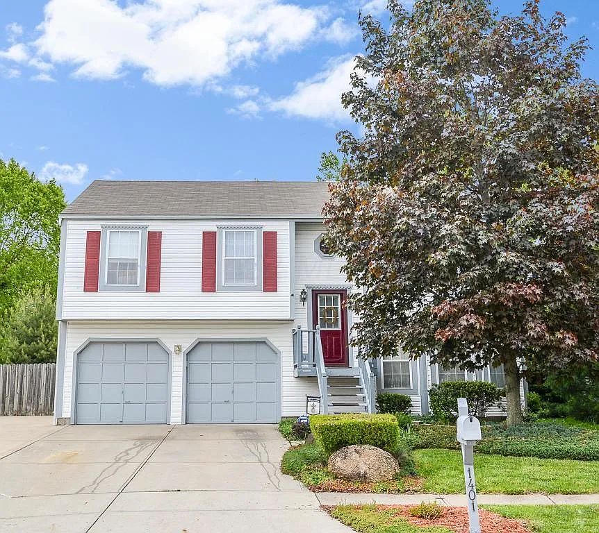1401 Buffalo Creek Ct photo 1