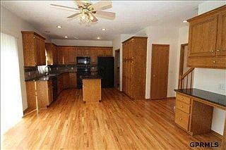 4th image of 3332 N 125th St