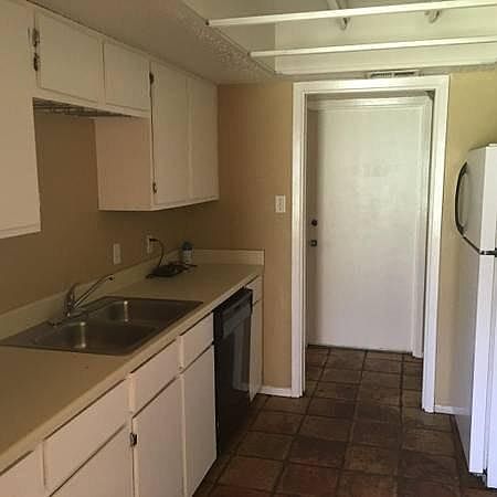 2nd image of 8560 Echo Creek Ln